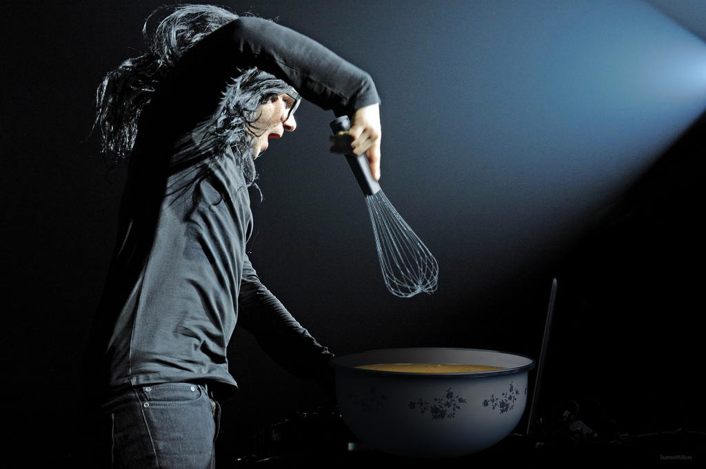cooking with skrillex (via Tumblr)