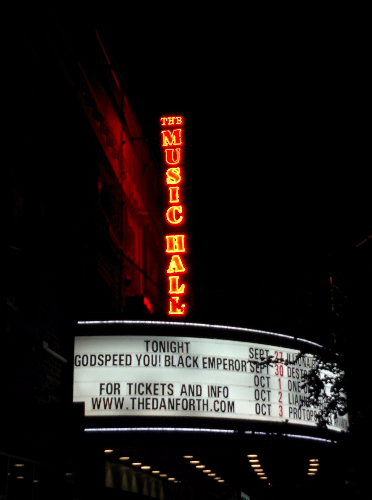 Godspeed You! Black Emperor at Danforth Music Hall (Copyright: PeteHatesMusic)